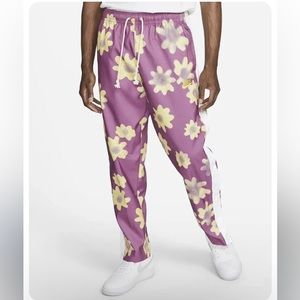 Nike Break away Pants floral